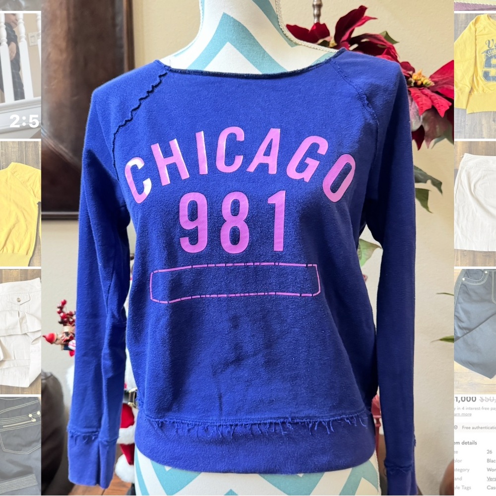 ✅SALE “Forever 21” Blue Sweater with Pink Chicago 981 Design